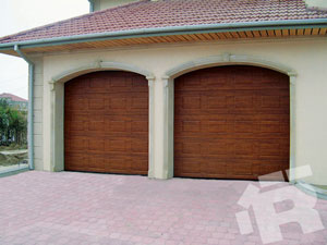 Бытовые гаражные ворота