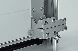 Промышленные секционные ворота AluTech