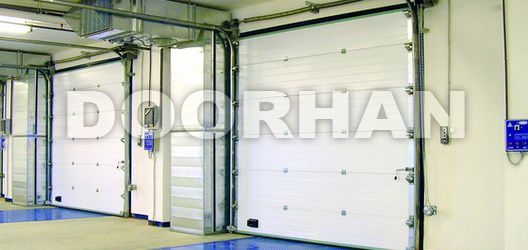 Промышленные секционные ворота DoorHan